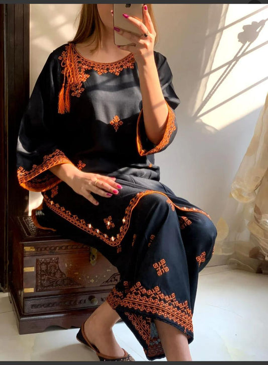 3 pcs women's unstitched embroidered suit